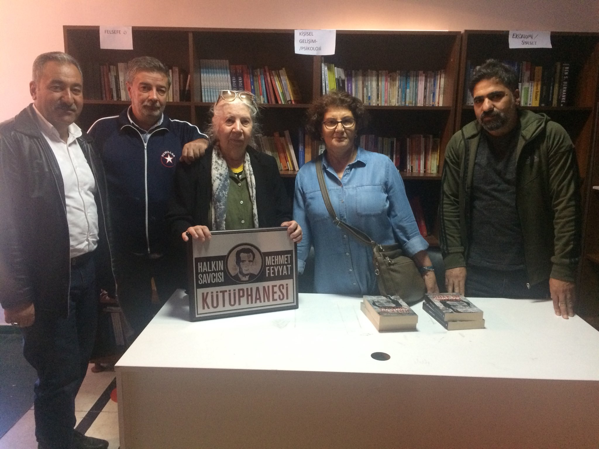 Mehmet Feyyat Kütüphanesi