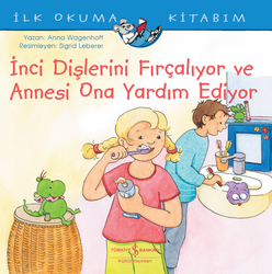 Anna Wagenhoff - İnci Dişlerini Fırçalıyor ve Annesi Ona Yardım Ediyor Anna Wagenhoff - İnci Dişlerini Fırçalıyor ve Annesi Ona Yardım Ediyor
